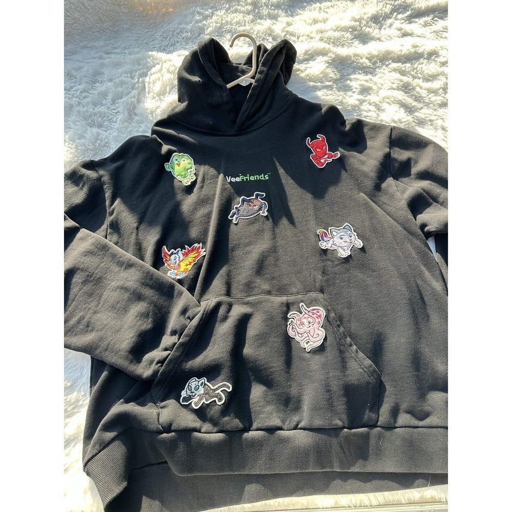 XL VeeFriends VeeCon 2022 EXCLUSIVE Hoodie RARE blk embroidered patch sweatshirt